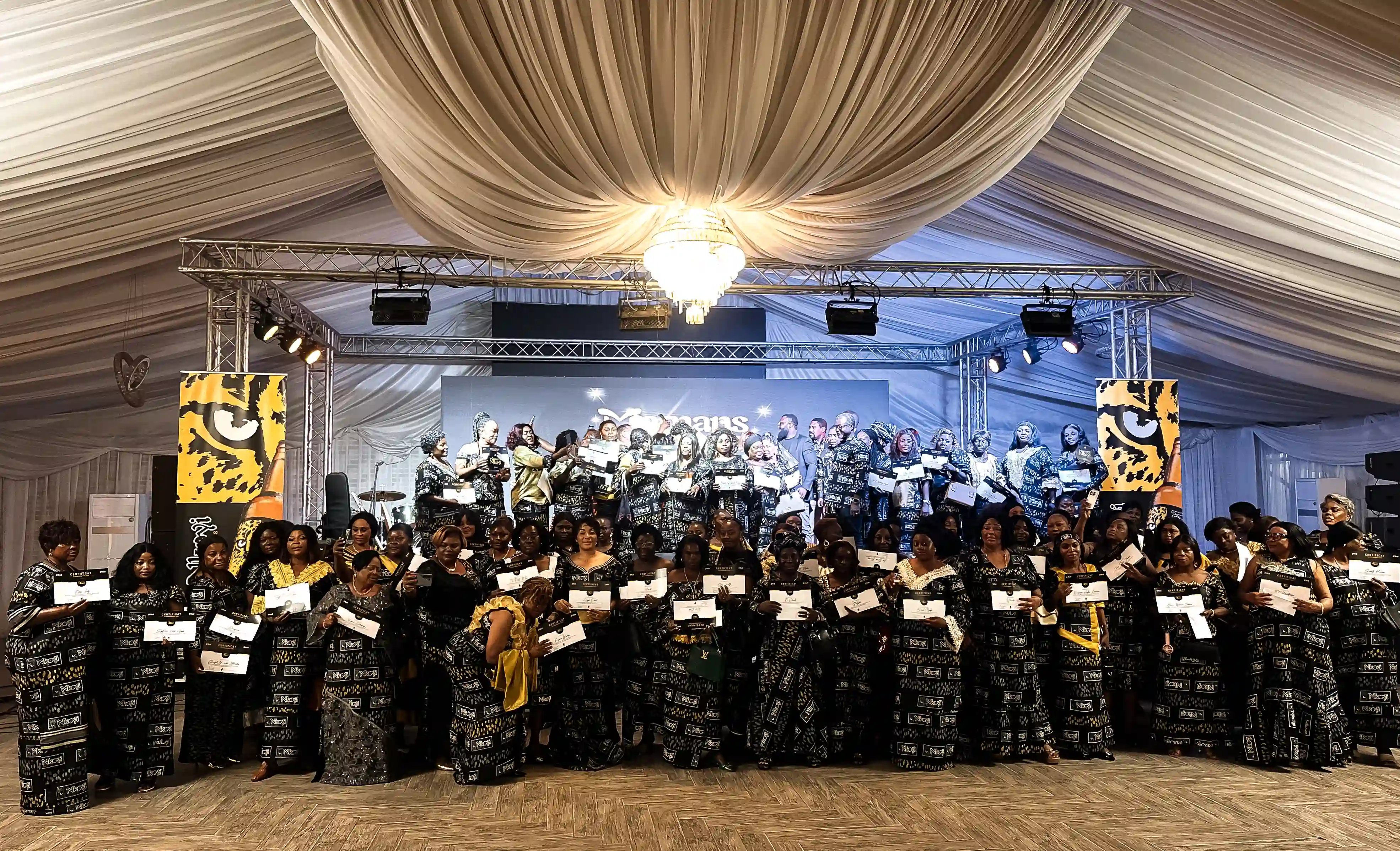 BRACONGO honore les Mamans Nkoyi lors d’une soirée de reconnaissance au Restaurant 19, Royal Event